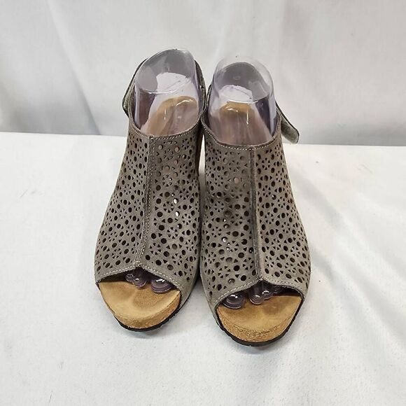 A.Giannetti Cork Wedge Sandals Womens Size 9 Gray Leather Geometric Perforated - Picture 10 of 10